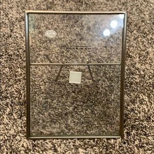 silver outline frame